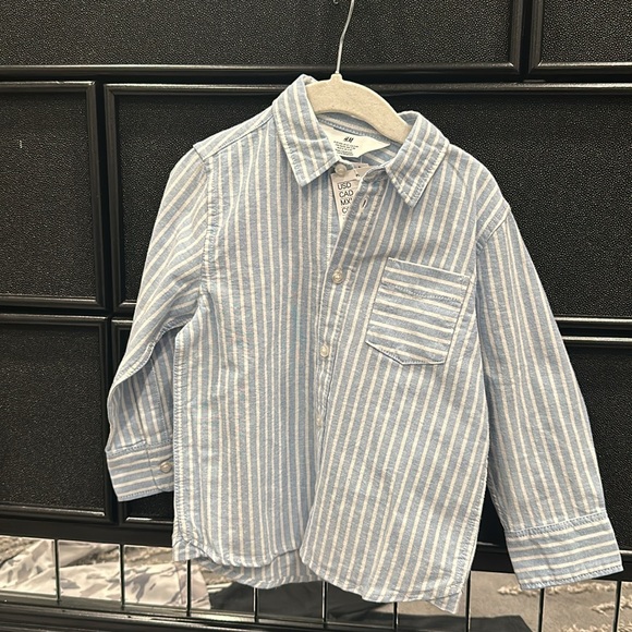 H&M BOYS BUTTON DOWN SHIRT. LINEN TYPE. LIGHT AND SOFT - Picture 2 of 6